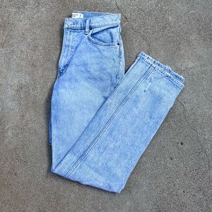 Abercrombie The 90’s Straight Ultra High Rise Jeans